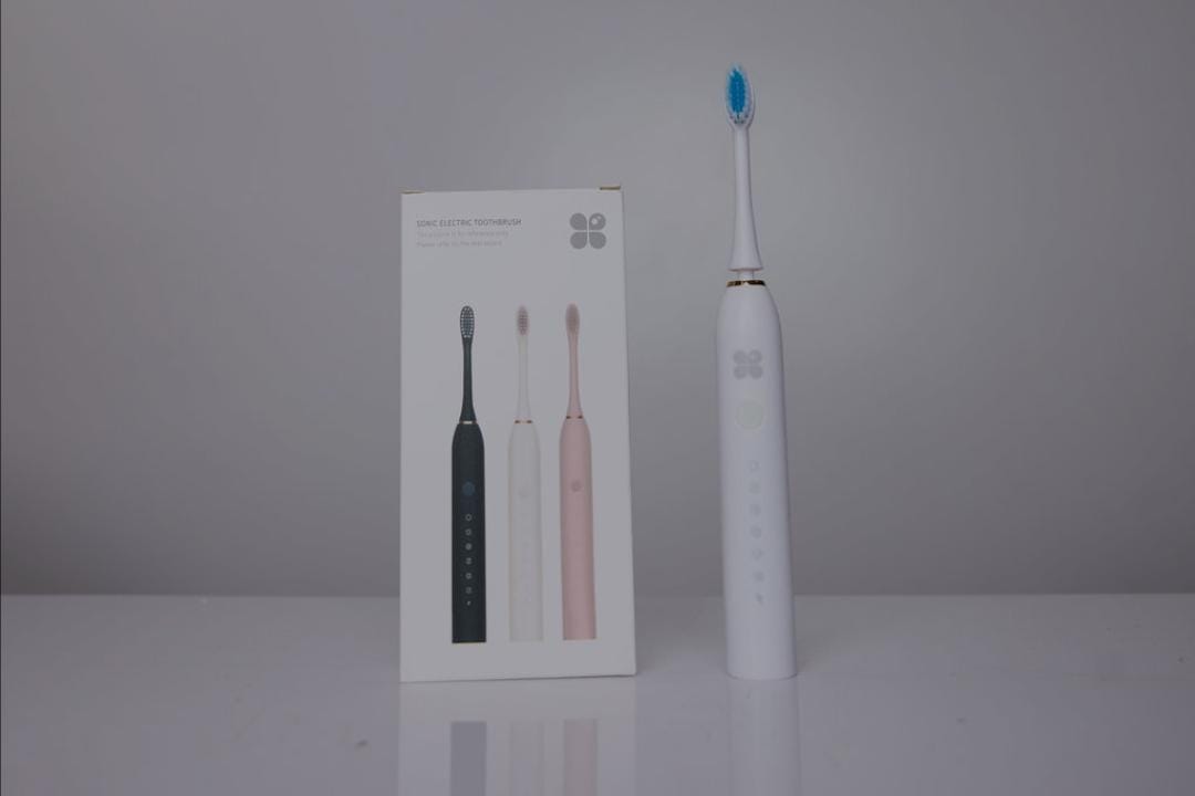 CNM Electric Toothbrush (White)